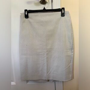 Express cream with black print pencil skirt size 8